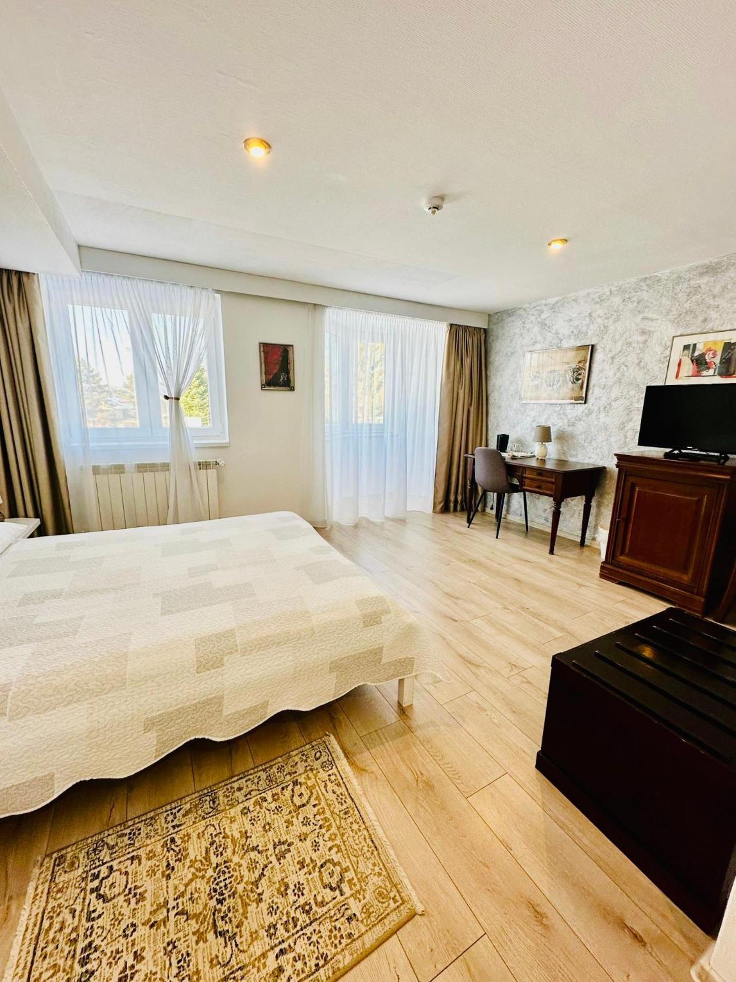 Villa Helvetia Marosvásárhely Kültér fotó